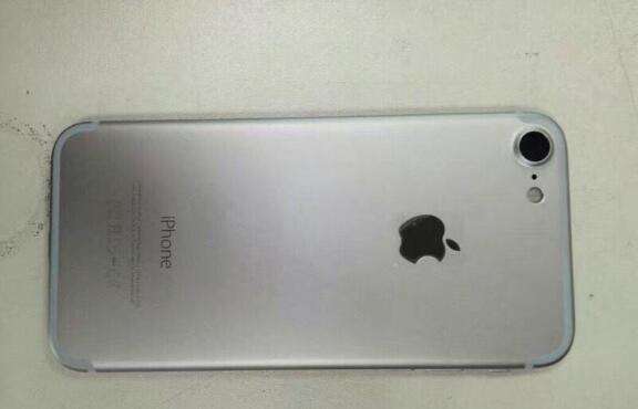 一日一曝：来自代工厂的苹果iPhone7谍照