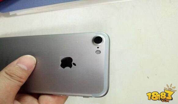 一日一曝：来自代工厂的苹果iPhone7谍照