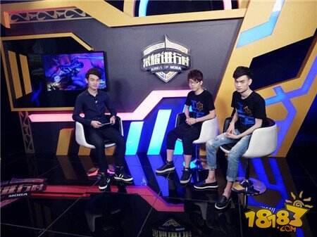 团战机关枪遇上快嘴小萝莉 王者荣耀解说团大有看头