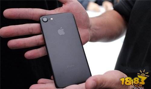 iPhone7对比6S有什么不同 拍照哪个好区别分析