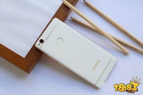 努比亚nubia Z11白金版和黑金版有什么区别 对比分析