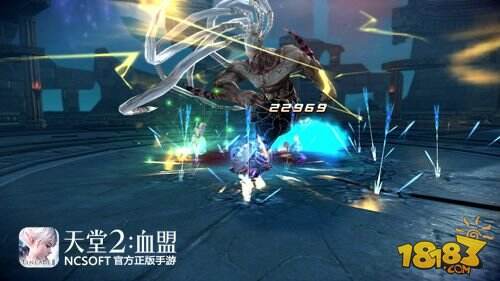 天堂2手游国服版本延续了端游的世界观,故事围绕着创世神殷海萨与死亡