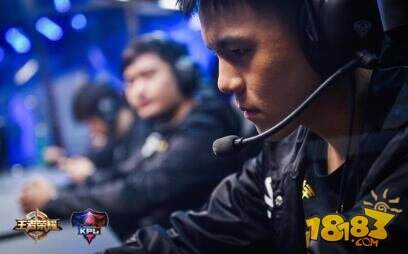 eStar阵容分析 突破口或是在边路？