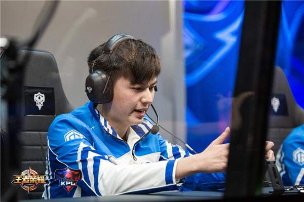 as仙阁赛后采访教练情绪起伏明显影响到队员