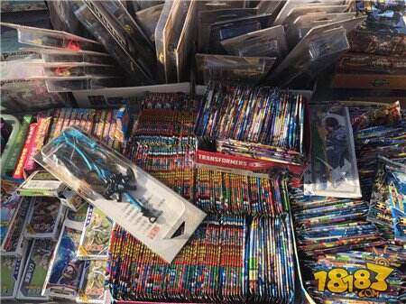 市面惊现《王者荣耀》实体卡牌 一块钱8张！小学生已经玩疯了！