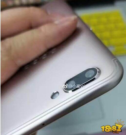 OPPO R11手机配置怎么样 OPPO R11真机图赏