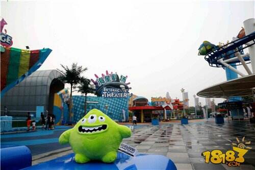 暑假去哪造？球球大作战带你玩嗨上海欢乐谷