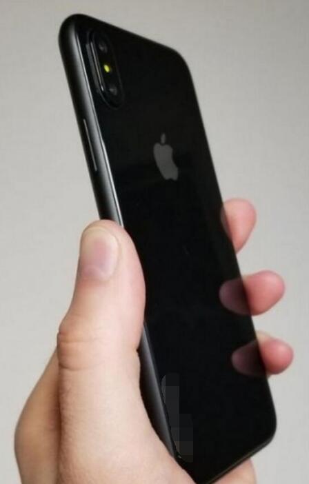 传苹果iPhone8仍未达量产标准 第四季度才能少量量产
