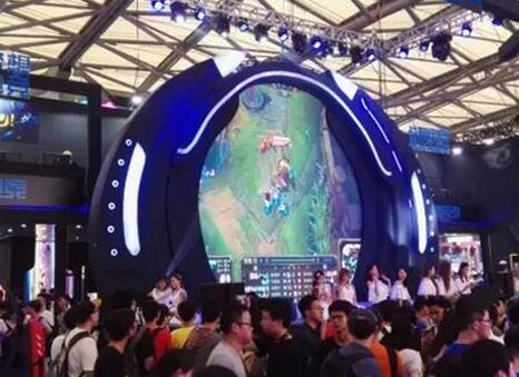 China Joy attracts 80,000 visitors on opening day