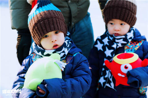 球球大作战联合统一冰红茶 巨型冰雕快闪店圣诞登场