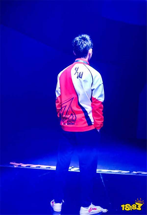 梦泪执剑闯KPL 虽败犹荣重见青莲剑仙亦无憾