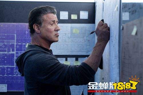 并肩正面刚！《魂斗罗：归来》与史泰龙《金蝉脱壳2》达成影游联动