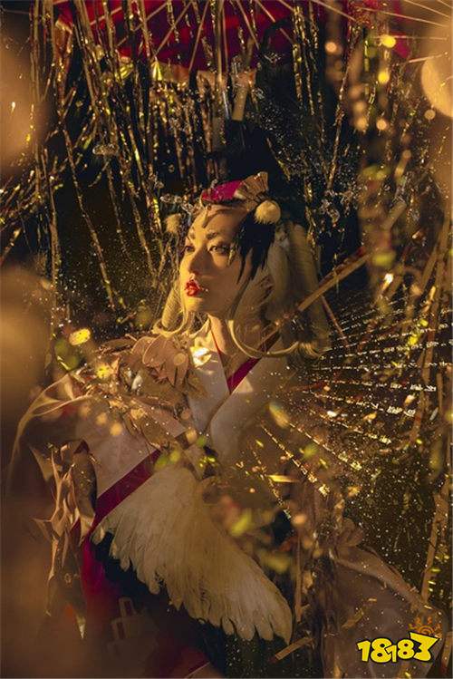 手持纸伞的姑获鸟 阴阳师cos善良的鸟姐