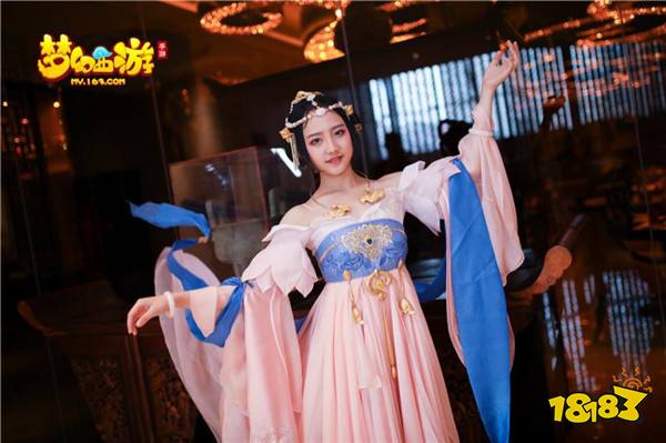 360度时装试穿 梦幻西游手游又来圈少女心了