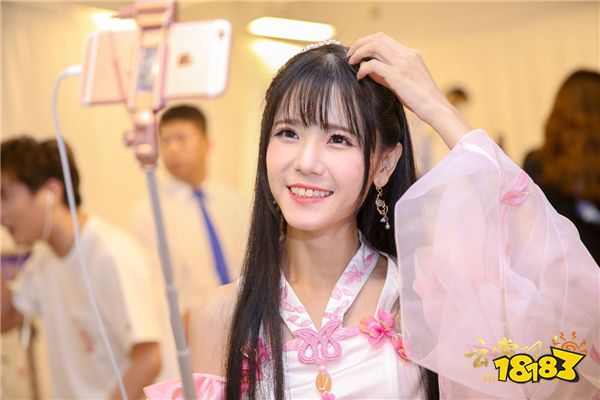 云想衣裳花想容 云裳羽衣手游发布会现场报道