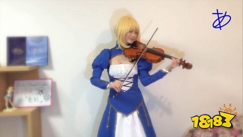 二次元美女小提琴家Ayasa cosplay玩转次元之音