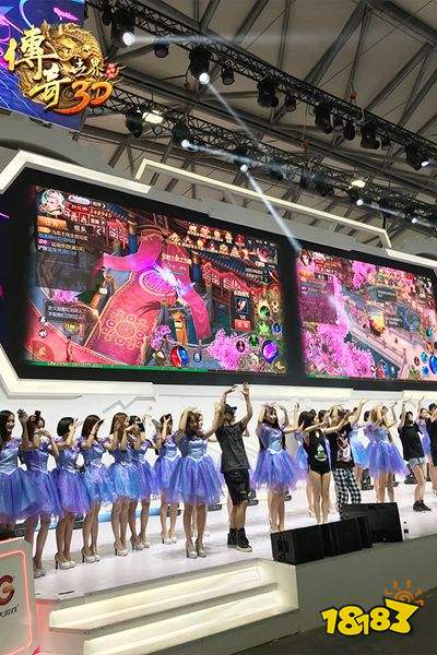 巨型屠龙刀&沙城现身ChinaJoy《传奇世界3D》展台全曝光