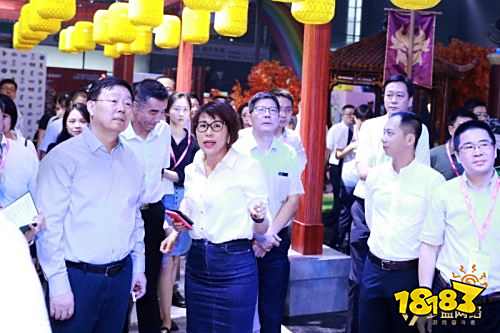 上海市委宣传部部长周慧琳莅临2018ChinaJoy多益网络展台