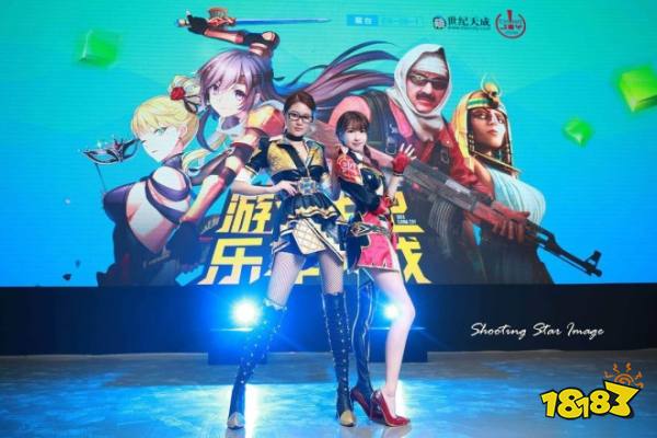 2018ChinaJoy：世纪天成展台看showgirl