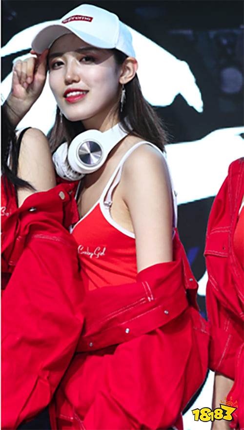 《绿色征途》手游首测官网预约开启 10大showgirl全程陪玩!