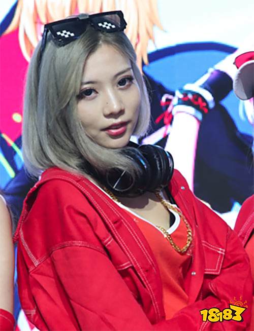 《绿色征途》手游首测官网预约开启 10大showgirl全程陪玩!