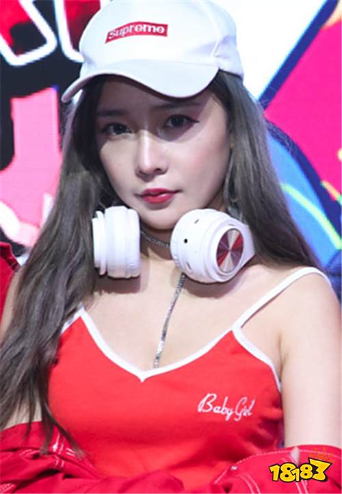 《绿色征途》手游首测官网预约开启 10大showgirl全程陪玩!