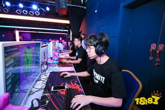 堡垒之夜—空降派对北京站 点燃派对现场。