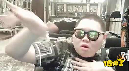 神秘大咖入驻虎牙tv直播 据传是骚猪PDD!