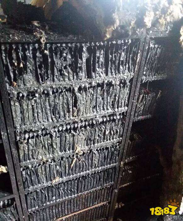 ���Ɐ������ղ���Ϸ��ʮ�꣬һҹ֮�仯Ϊ����