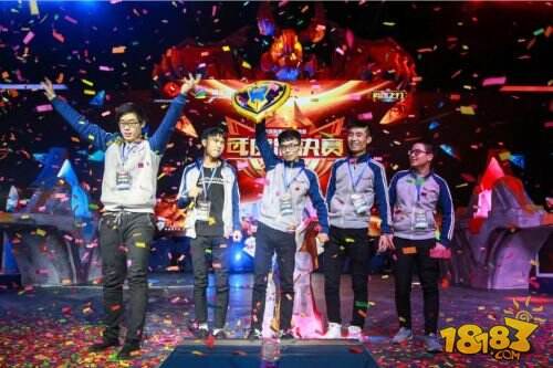 《英魂之刃口袋版》年度总决赛跨年大战！LSJ战队夺冠