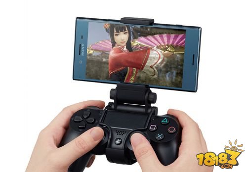 手机也能玩PS4游戏！索尼公布PS4手机映射创意周边