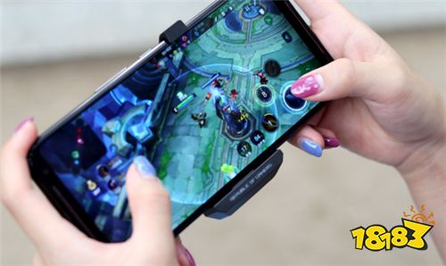 腾讯游戏为其用户量身定制电竞手机 或将重新定义游戏手机