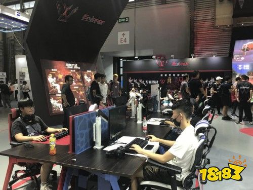 2019 ChinaJoy展 保友竞赛型电竞椅为电竞玩家量身打造
