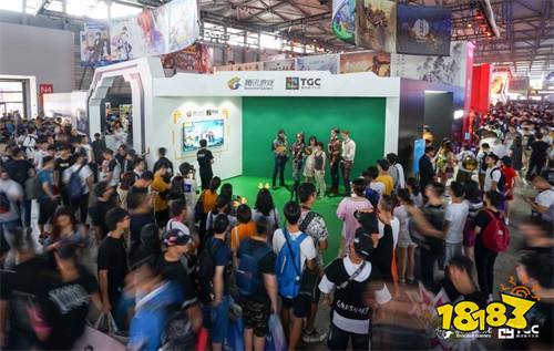 职业战队、人气主播“水友战”超过瘾!《和平精英》手游燃爆ChinaJoy2019