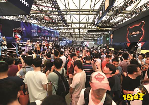 2019ChinaJoy 忙碌的职工最美丽