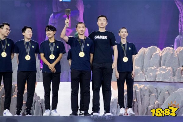 战出无限可能!英雄联盟八周年盛典网鱼网咖收获双冠