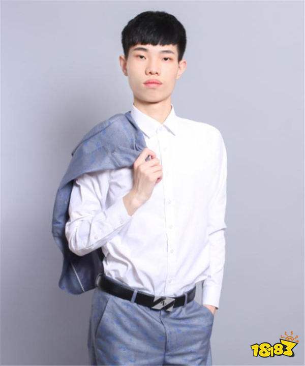 PEL和平精英4AM成为焦点 鲨鱼神秘力量相助