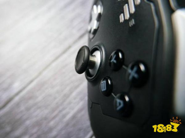 switch pro手柄并非NS唯一选择 北通宙斯游戏手柄更具性价比