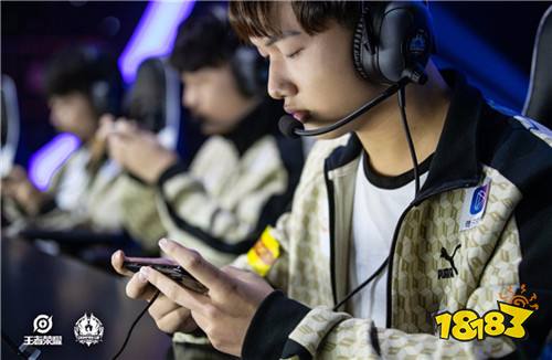 QGhappy夺得冰凤凰杯成为“五冠王”，王者荣耀冬季冠军杯广州完美落幕