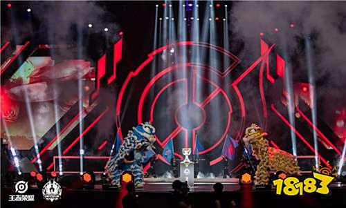 QGhappy夺得冰凤凰杯成为“五冠王”，王者荣耀冬季冠军杯广州完美落幕