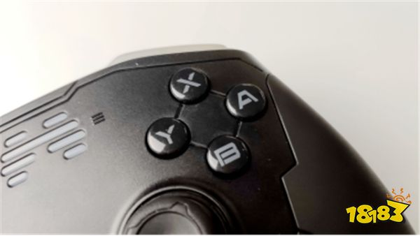 北通宙斯游戏手柄功能强大 能连NS平台不用买switch pro