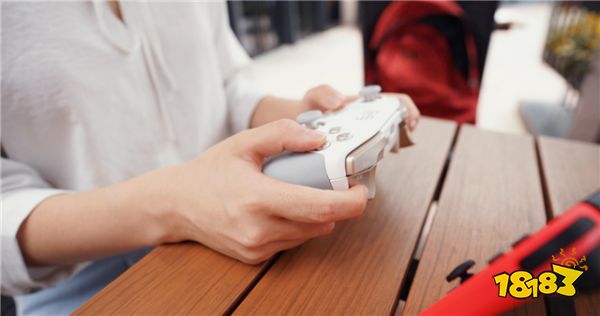 《原神》上市在即 北通宙斯游戏手柄更爽快