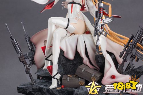 《荒野行动》特工·沉影限量典藏手办套装预售开启!