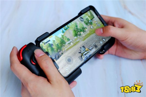 北通手游手柄智能识别压枪，菜鸡也能秒变吃鸡大神