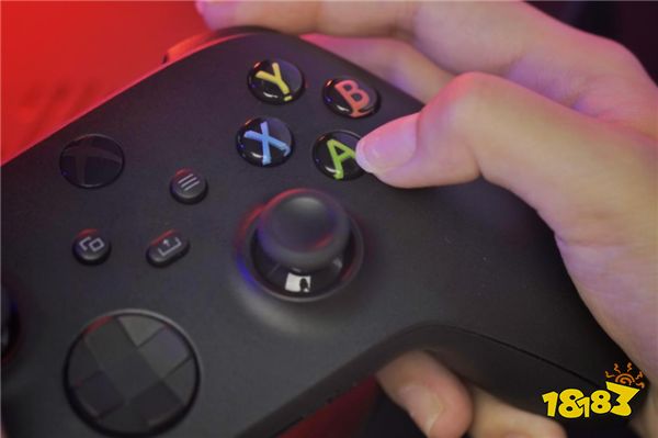 北通阿修罗3被哄抢断货,对比xbox series手柄究竟有哪些优点