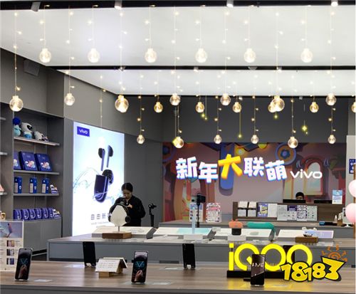 湯姆貓家族與vivo游戲中心線上線下破壁聯(lián)動