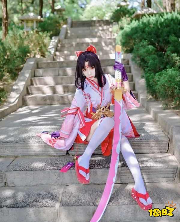 阴阳师妖刀姬御神之刃cos 娇魅且艳柔爱了爱了 181阴阳师专区 阴阳师妖刀姬御神之刃cos 娇魅且艳柔爱了爱了 181阴阳师专区