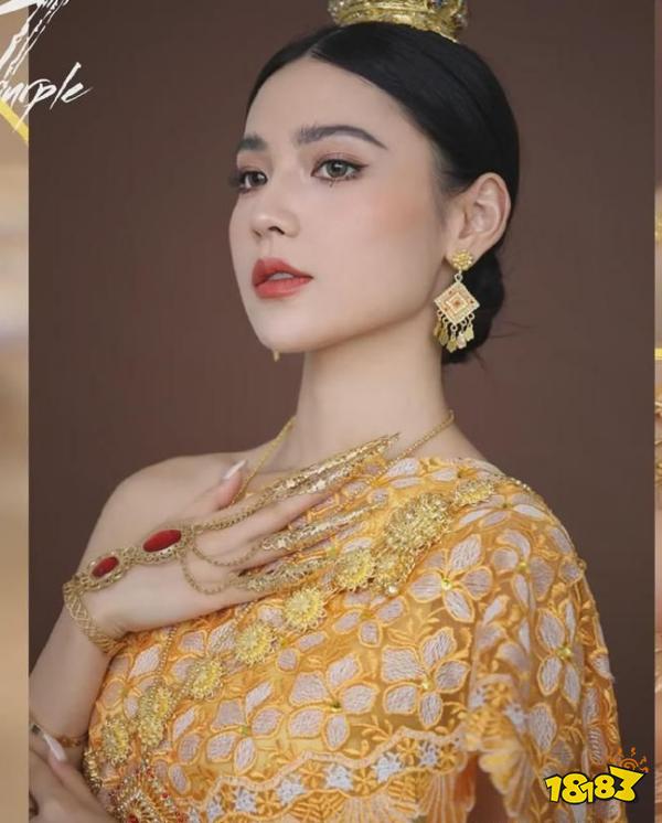 一张精致的泰式妆容火遍全网的purple阿紫