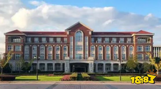 上海交通大学简称“上海交大” ,是教育部直属并与上海市共建、中央直管全国重点大学,位列“世界一流大学建设高校(A类)”、“985工程”、“211工程”,上海交大的研究生复试基本分数线是多少呢?本科考试需要多少分才能录取呢?我们一起来看一看。