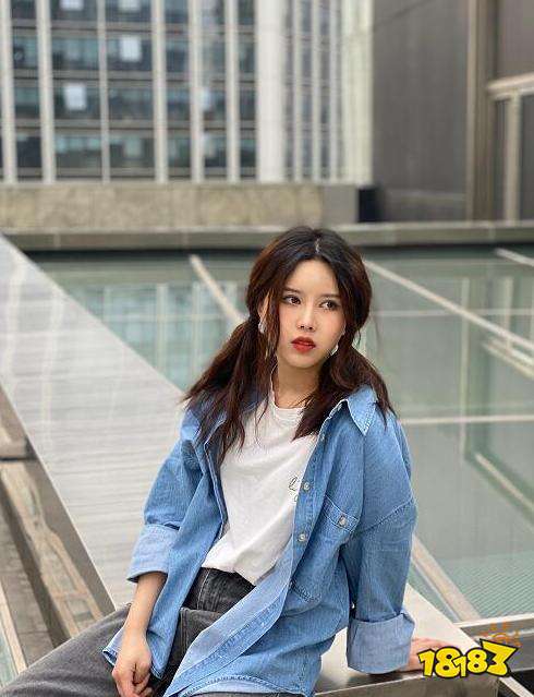 网红歌手麦小兜写真图片麦小兜高清微博生活照麦小兜近期图片套图